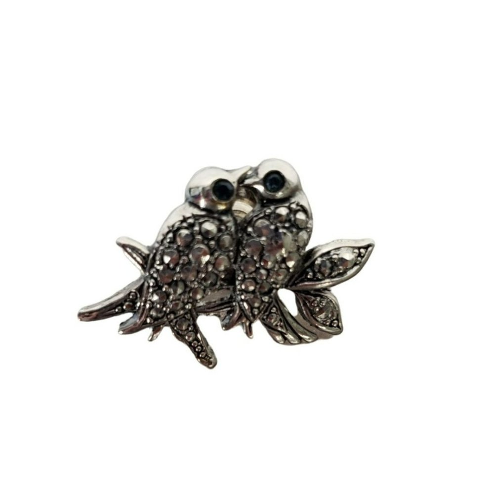 Vintage Love Birds On Branch Brooch Pin Blue Rhinestone Eyes Silver Tone Metal